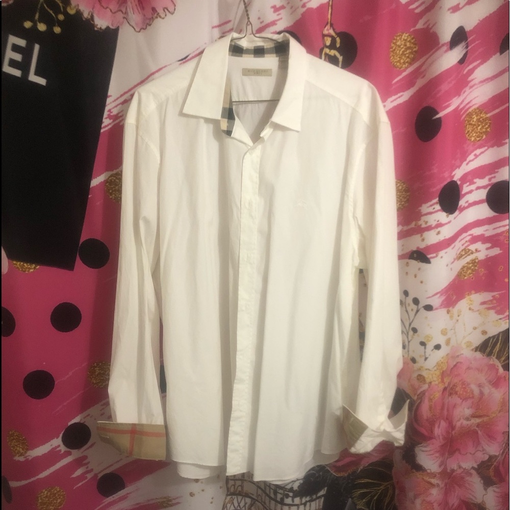EUC White Burberry button down shirt